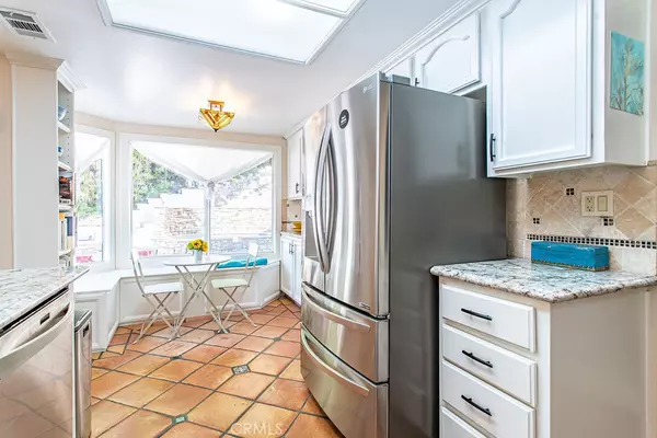 Canyon Country, CA 91387,17705 Silverstream DR