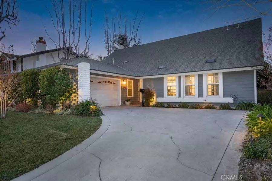 23789 Via Helina, Valencia, CA 91355
