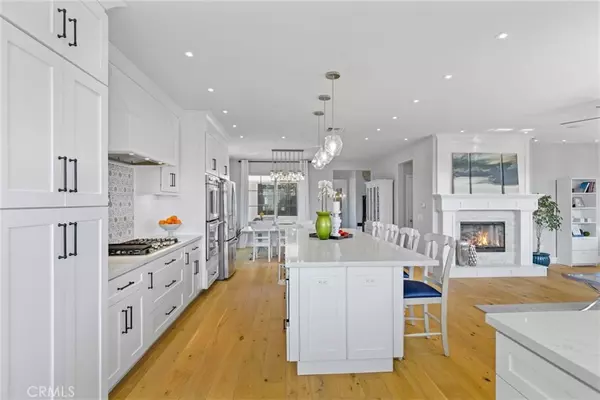 Valencia, CA 91354,23902 Francisco WAY