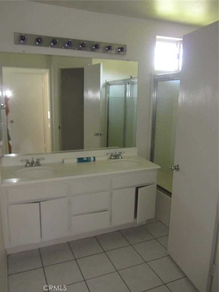Canyon Country, CA 91351,26540 Warbler CT