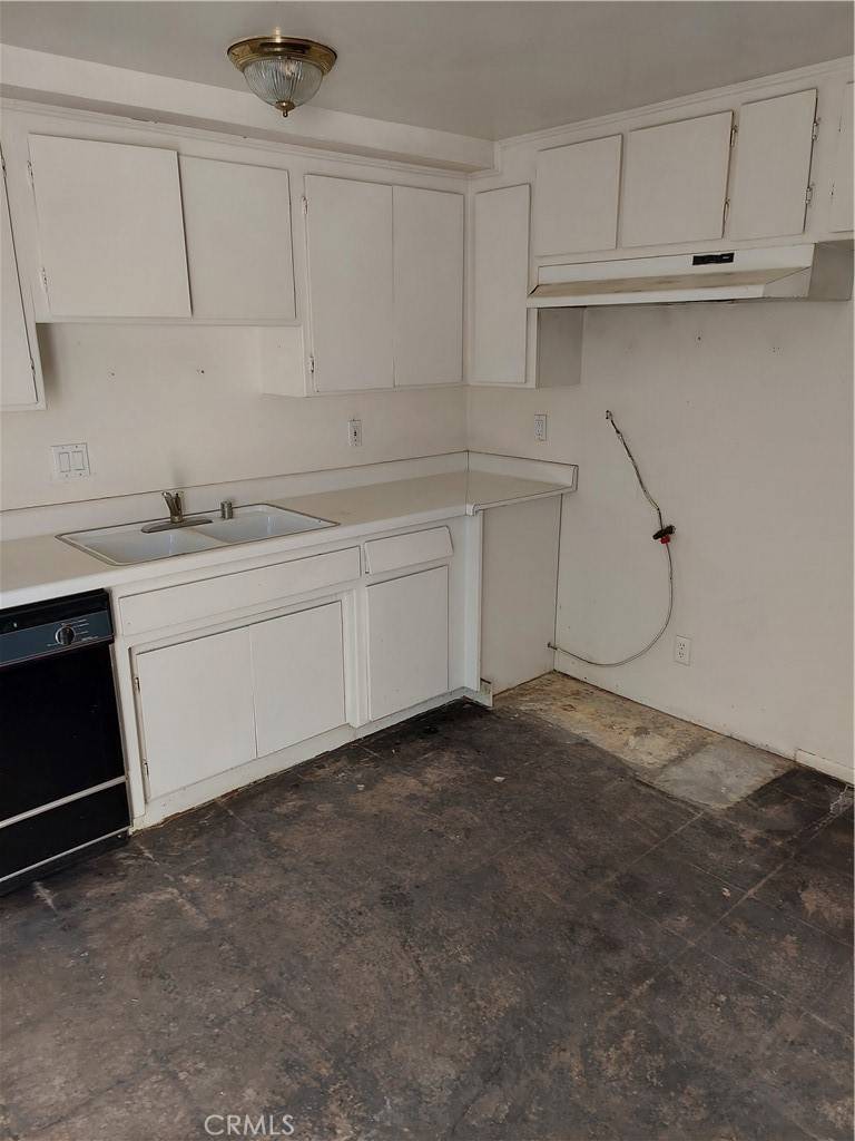 Lake Balboa, CA 91406,16739 Vanowen #l