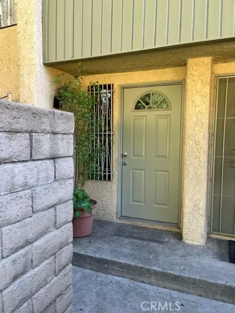 Northridge, CA 91325,8633 Balboa BLVD #8