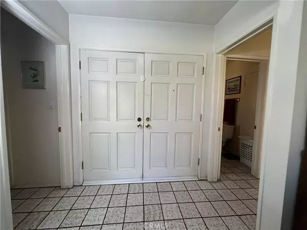 Granada Hills, CA 91343,9931 Gloria AVE