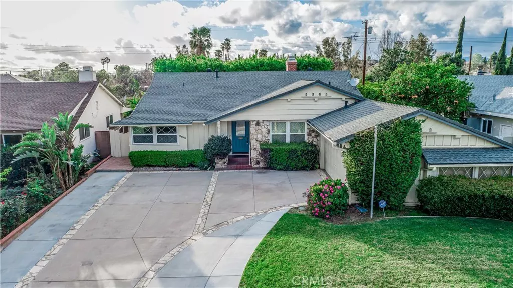 Northridge, CA 91324,9301 Wystone AVE