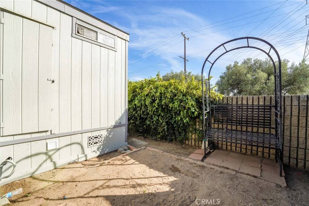 Sylmar, CA 91342,16079 Yarnell ST #SPC D13