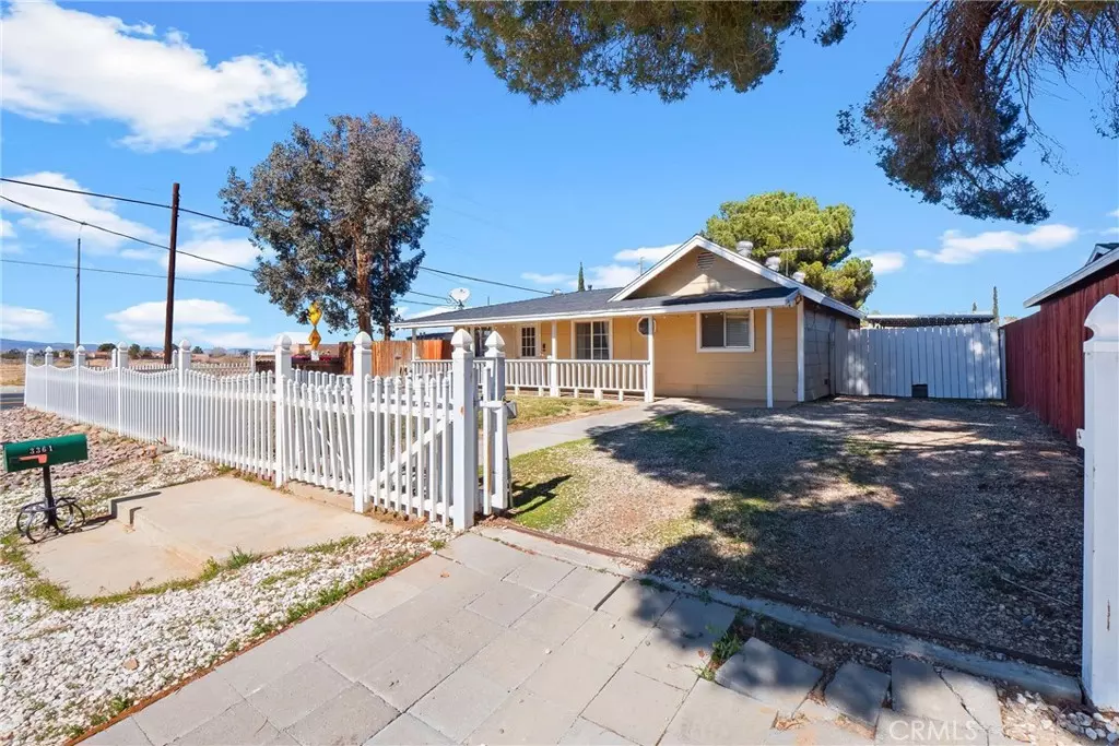 Lancaster, CA 93536,3361 W Avenue L4