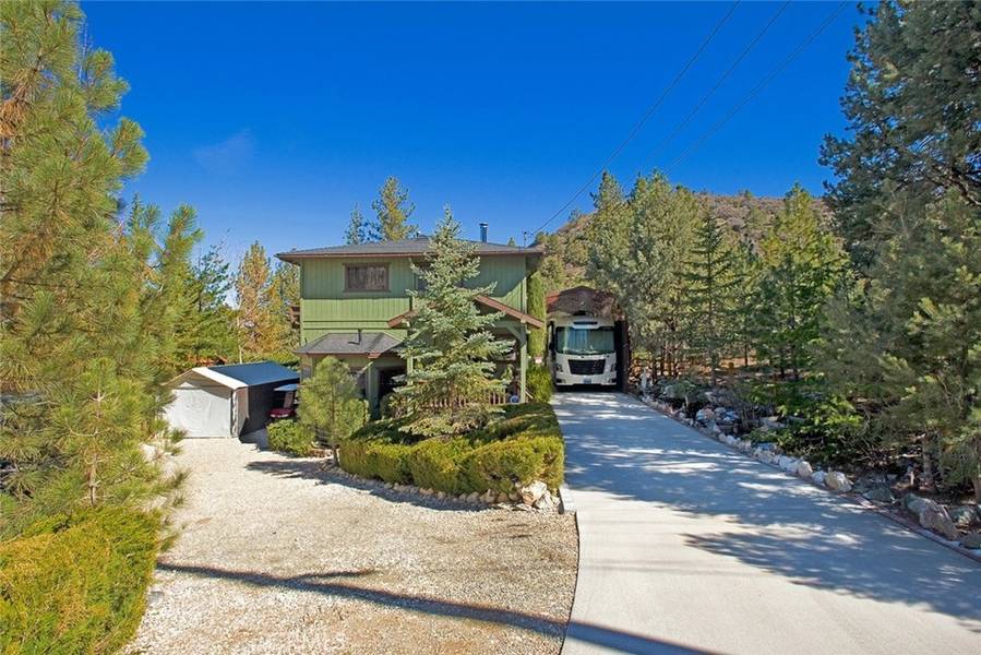 1704 Linden DR, Pine Mountain Club, CA 93222