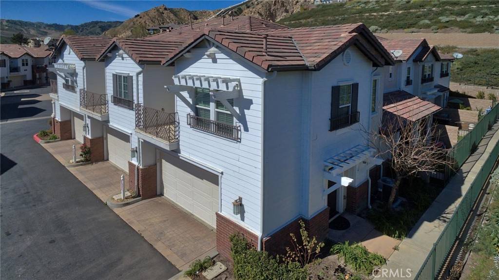 Sylmar, CA 91342,16706 Nicklaus DR #75