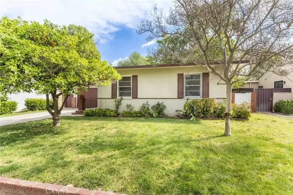 Reseda, CA 91335,7318 Capps AVE