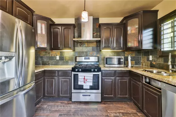 Reseda, CA 91335,6704 Etiwanda AVE