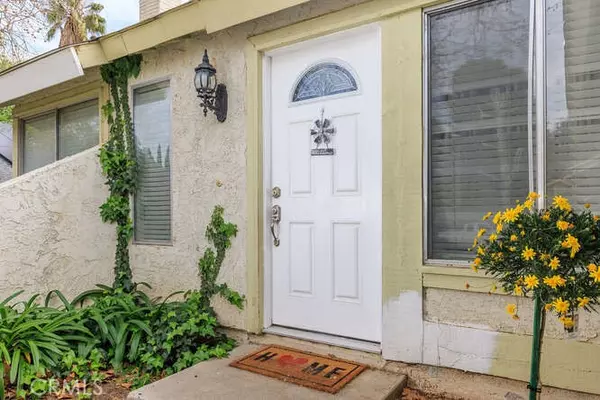 Valencia, CA 91354,23012 Tupelo Ridge DR