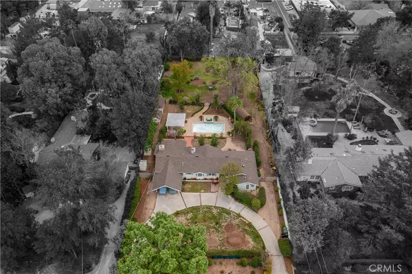 Woodland Hills, CA 91367,23340 Collins ST