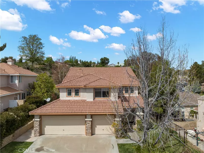 22173 Grovepark DR, Saugus, CA 91350