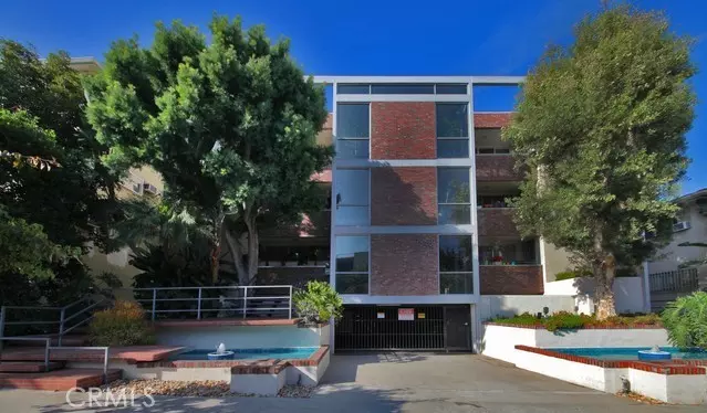 Los Angeles, CA 90046,7949 Selma AVE #11