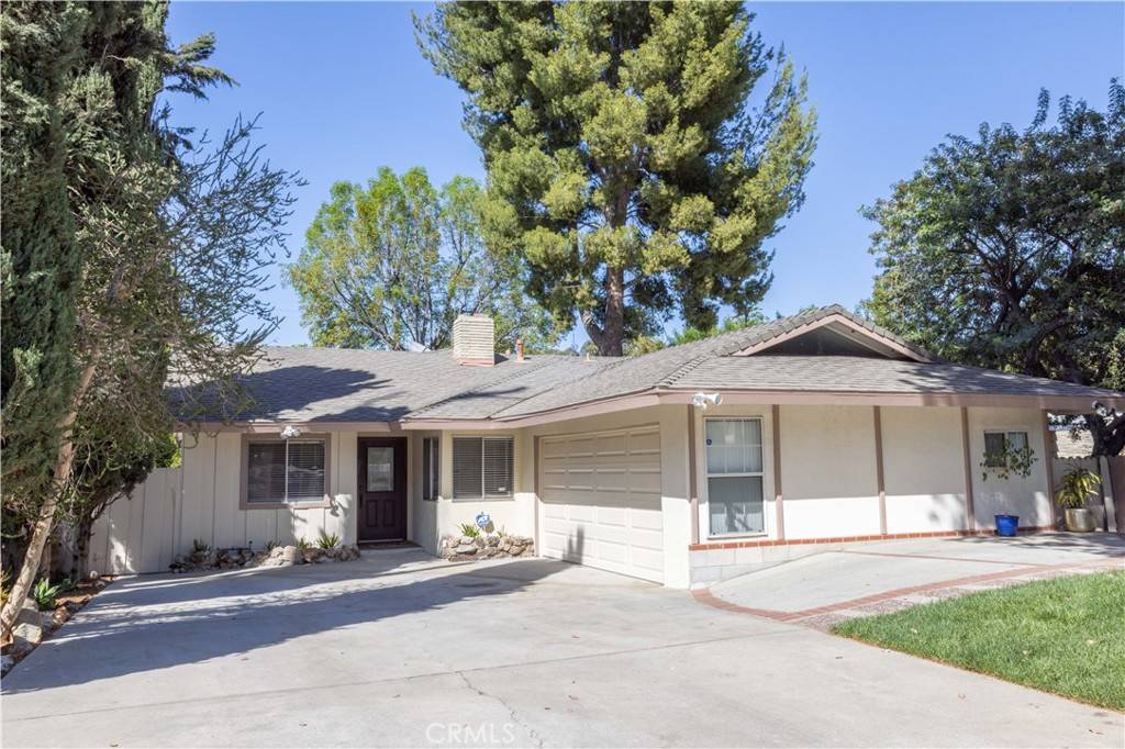 22133 Avenue Morelos, Woodland Hills, CA 91364