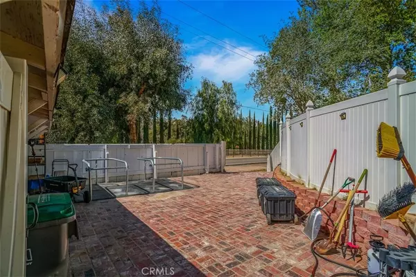 Canyon Country, CA 91387,15889 Beaver Run RD