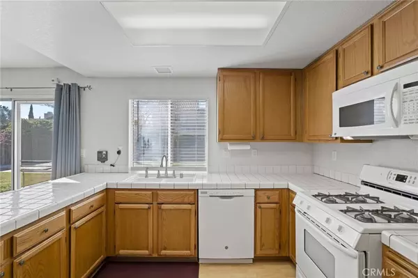 Palmdale, CA 93550,3744 Hollowglen DR