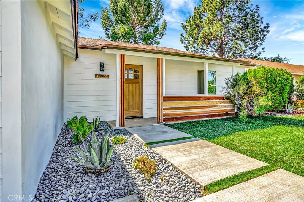 Lake Balboa, CA 91406,17444 Covello ST