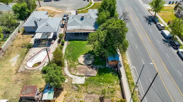 Reseda, CA 91335,19659 Lemay ST