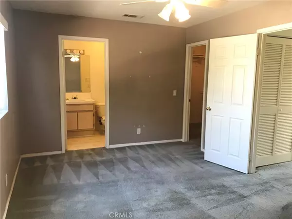 Lancaster, CA 93536,43491 30th ST W #2