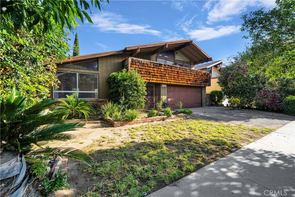 Chatsworth, CA 91311,22109 Hiawatha ST