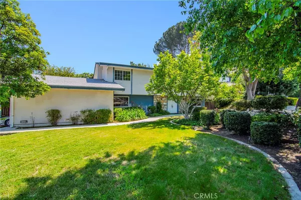 Woodland Hills, CA 91367,24218 Oxnard ST