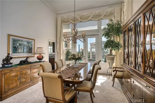 West Hills, CA 91307,24136 Hillhurst DR