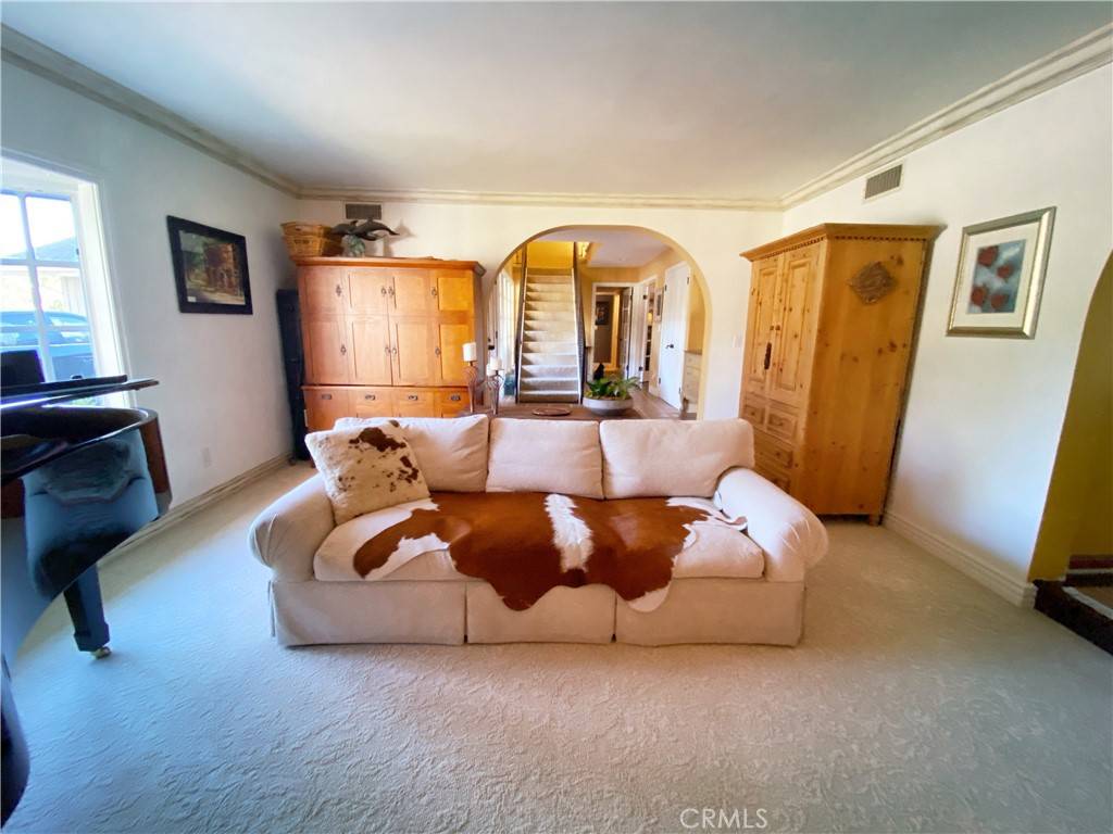 Calabasas, CA 91302,22719 Sparrowdell DR