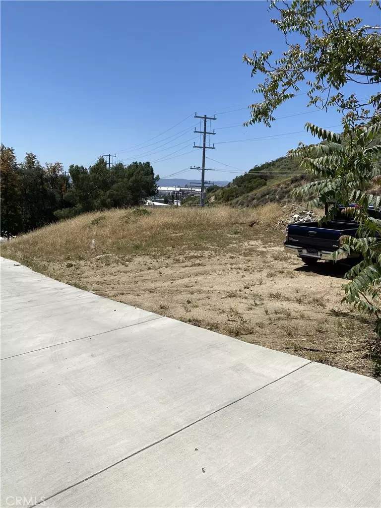 Sun Valley, CA 91352,0 no