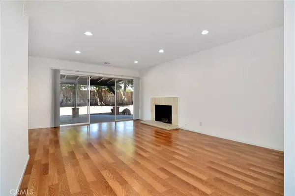 Panorama City, CA 91402,8421 Brimfield AVE