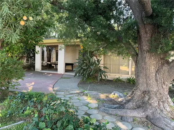 Valley Village, CA 91607,5555 Morella AVE