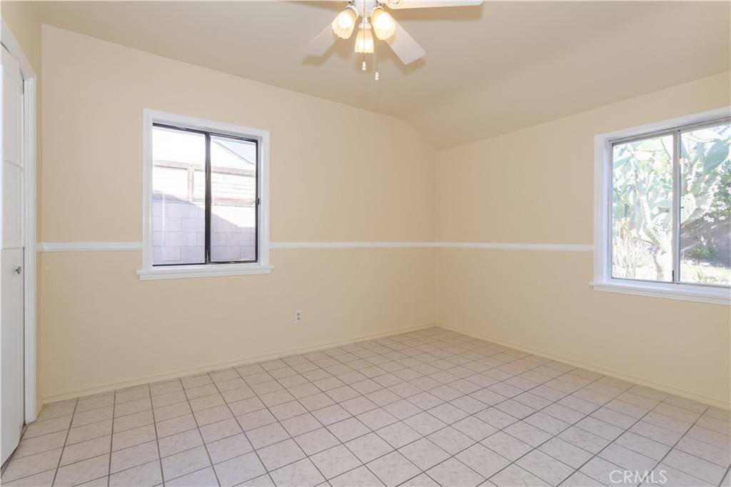 Lake Balboa, CA 91406,17435 Wyandotte ST