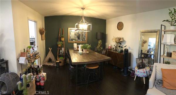 Los Angeles, CA 90042,4275 Via Arbolada #210