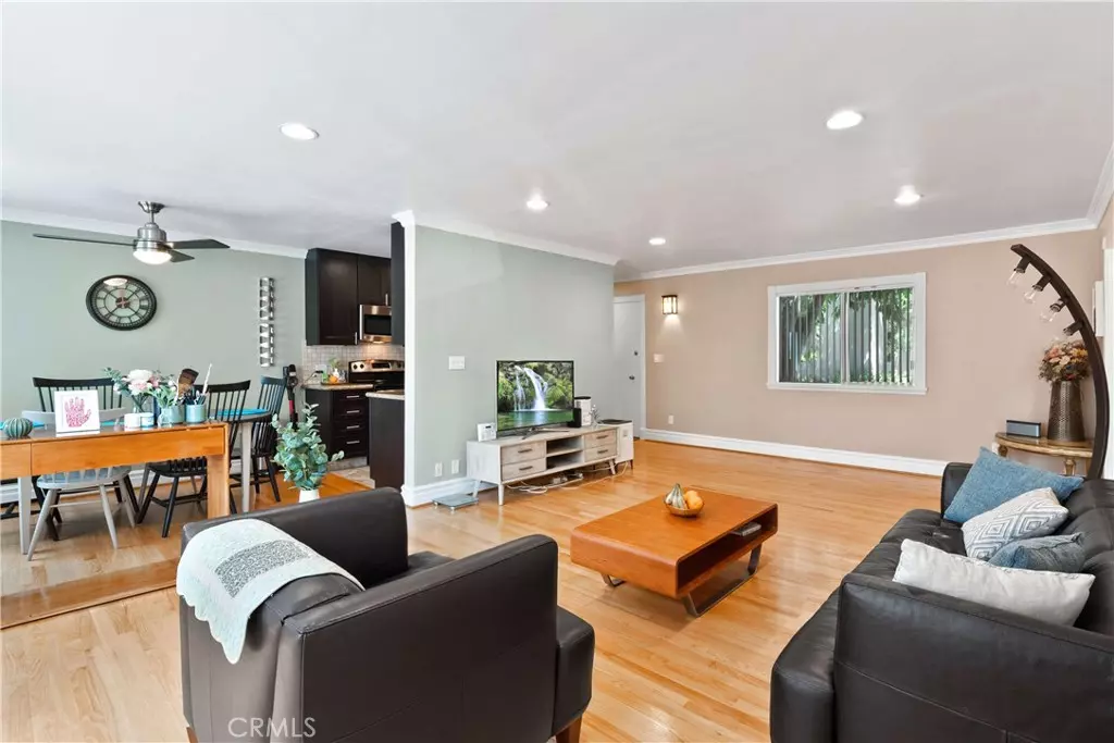 Santa Monica, CA 90405,2002 4th ST #106