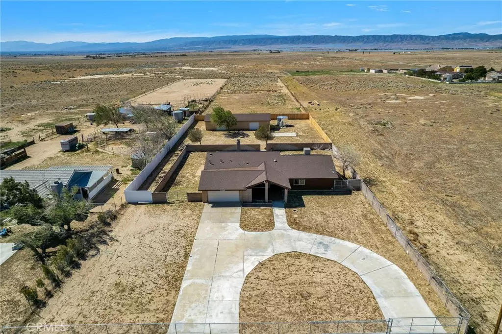 Lancaster, CA 93536,7758 W Avenue F