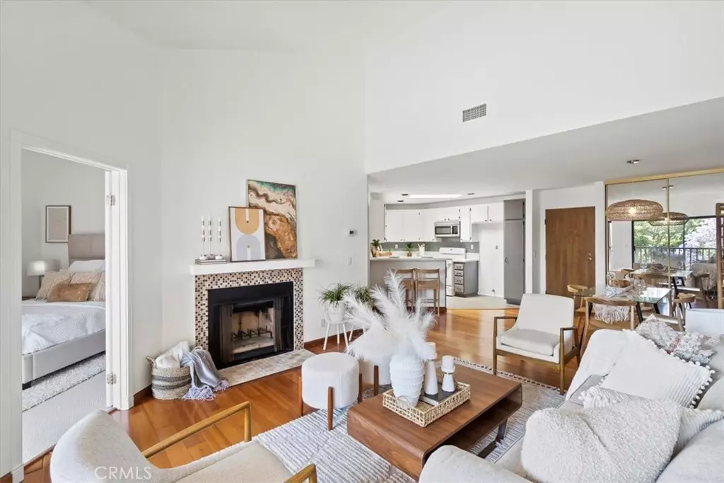 Monterey Hills, CA 90042,4210 Via Arbolada #308