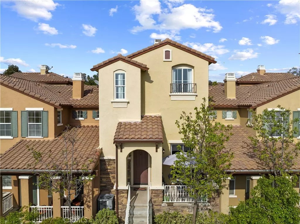 Valencia, CA 91354,28283 Canterbury CT