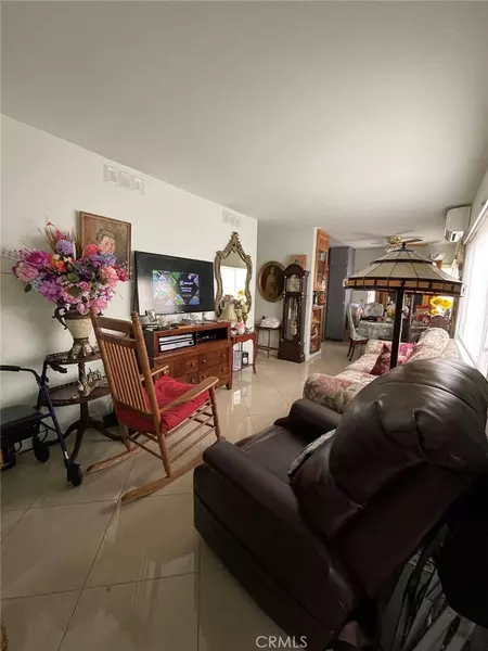 443 Atlantic AVE #1, Long Beach, CA 90802