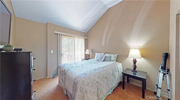 Valencia, CA 91355,24127 Del Monte DR #116