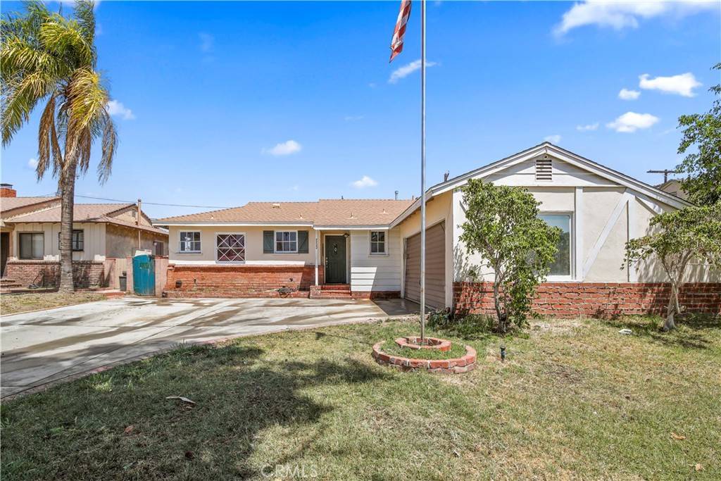 North Hollywood, CA 91605,7722 Teesdale AVE