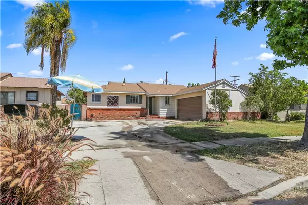 7722 Teesdale AVE, North Hollywood, CA 91605