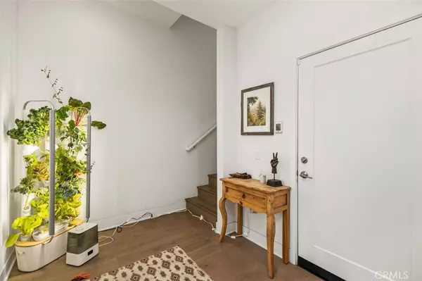 Highland Park, CA 90042,118 S Avenue 50 #108