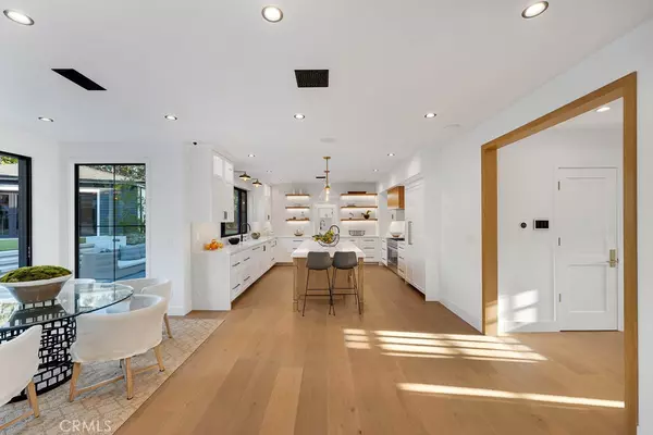 Tarzana, CA 91356,5142 Calvin AVE