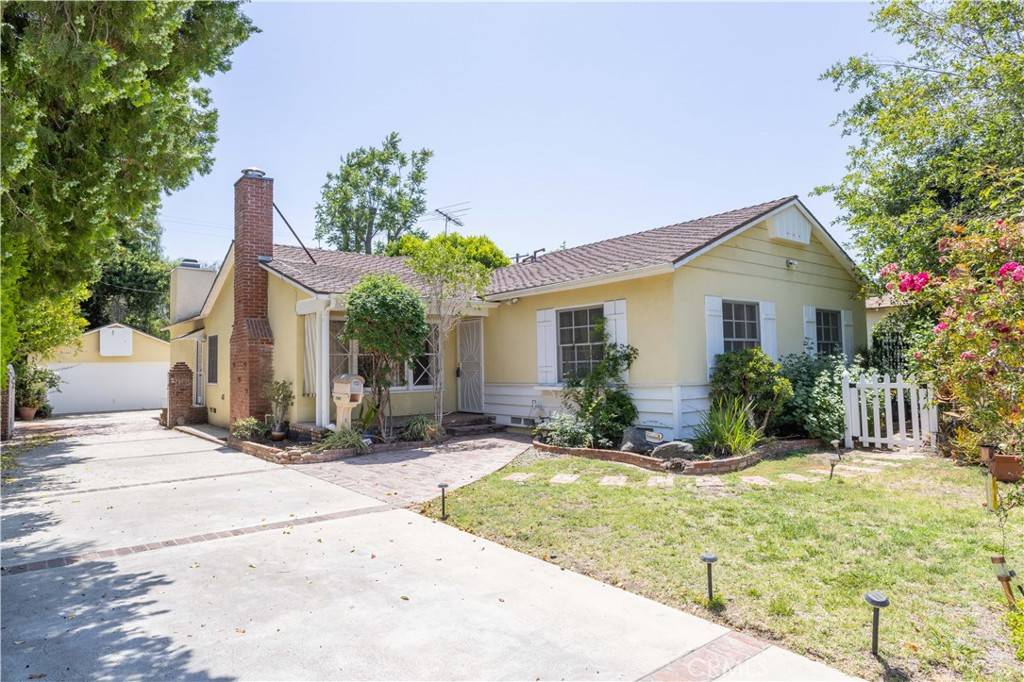 18228 Gresham ST, Northridge, CA 91325