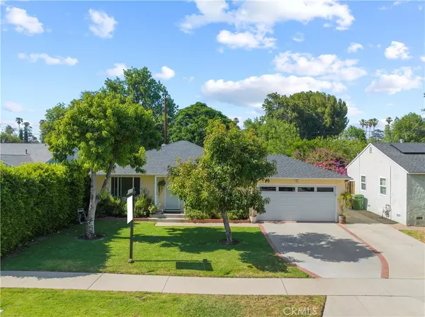 Lake Balboa, CA 91406,17049 Gault ST