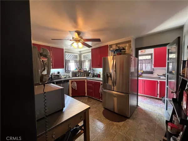 Tujunga, CA 91042,10027 Silverton AVE