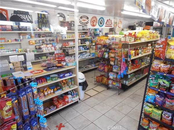 5111 Alhambra AVE, Montecito Heights, CA 90032