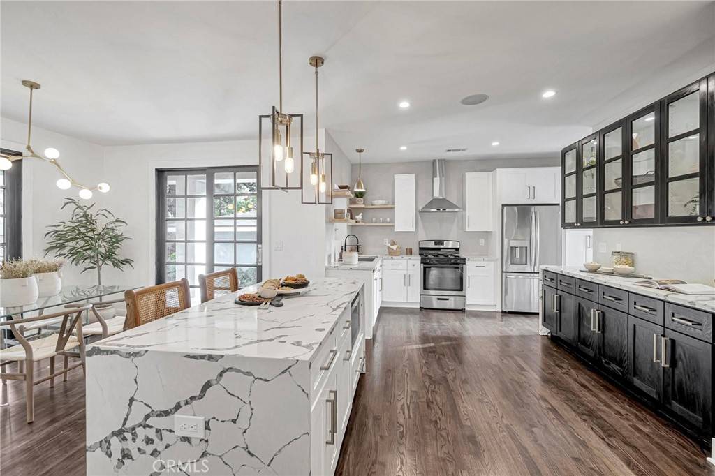 2541 Lincoln AVE, Altadena, CA 91001