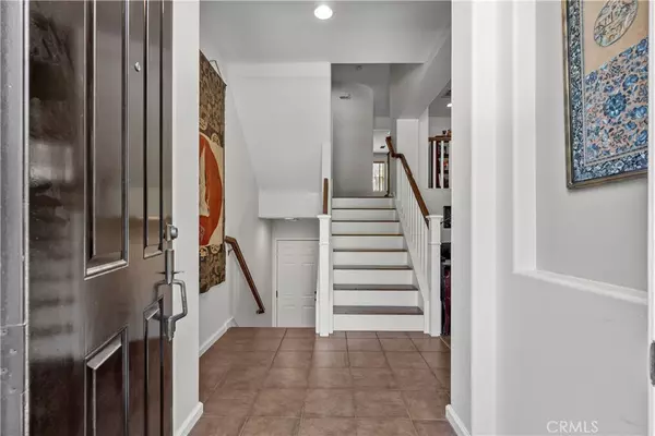 Valencia, CA 91355,24014 Bridgeport LN #42