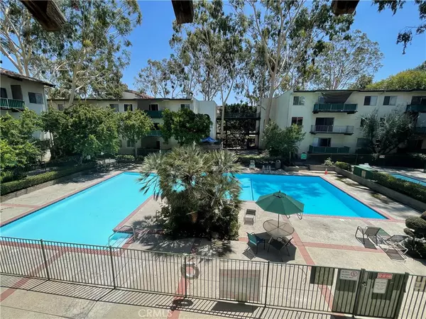 5460 White Oak AVE #E219, Encino, CA 91316